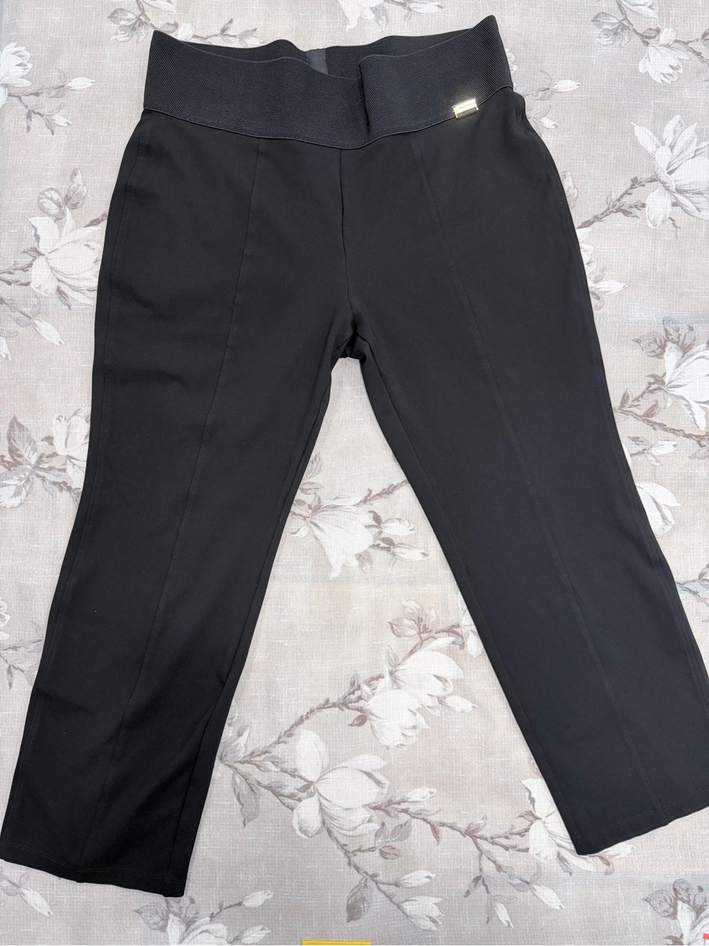 Calvin Klein 1X Power Stretch Black Pull On Ankle Pants Ponte Knit